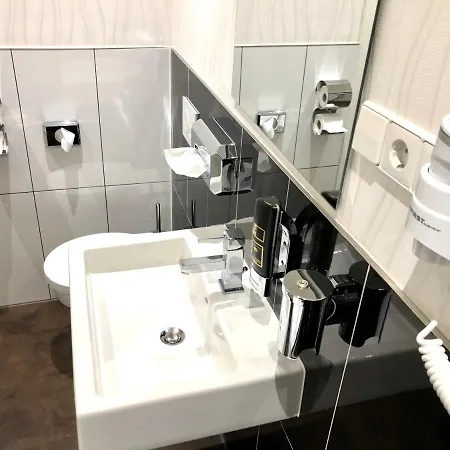 Markthof Am Dom Konukevi 3*